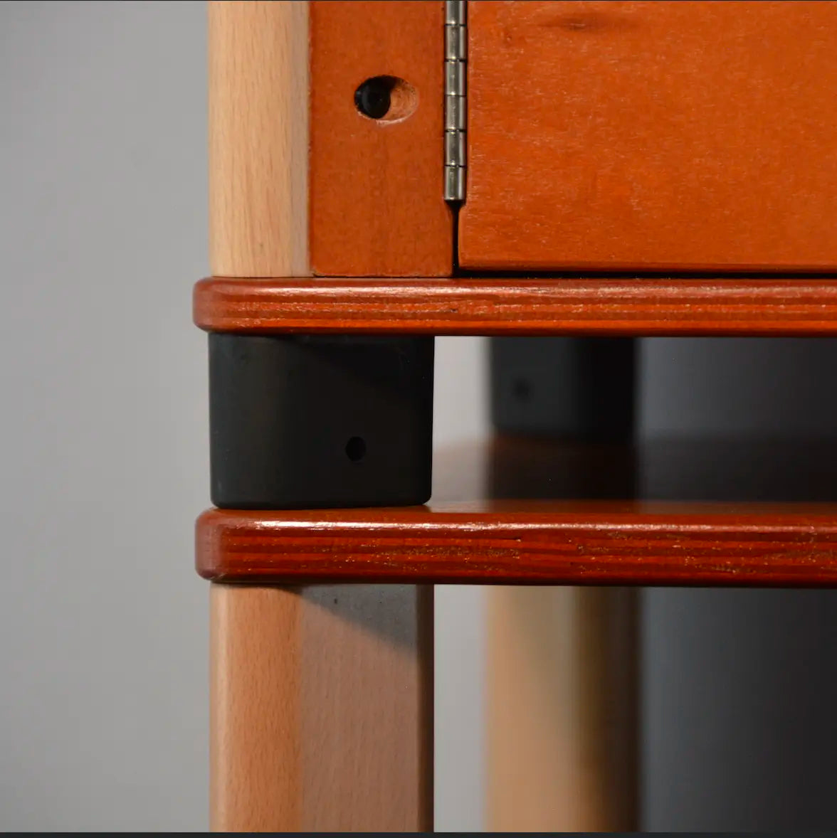 Furniture-Style Hydroponic Home Farm