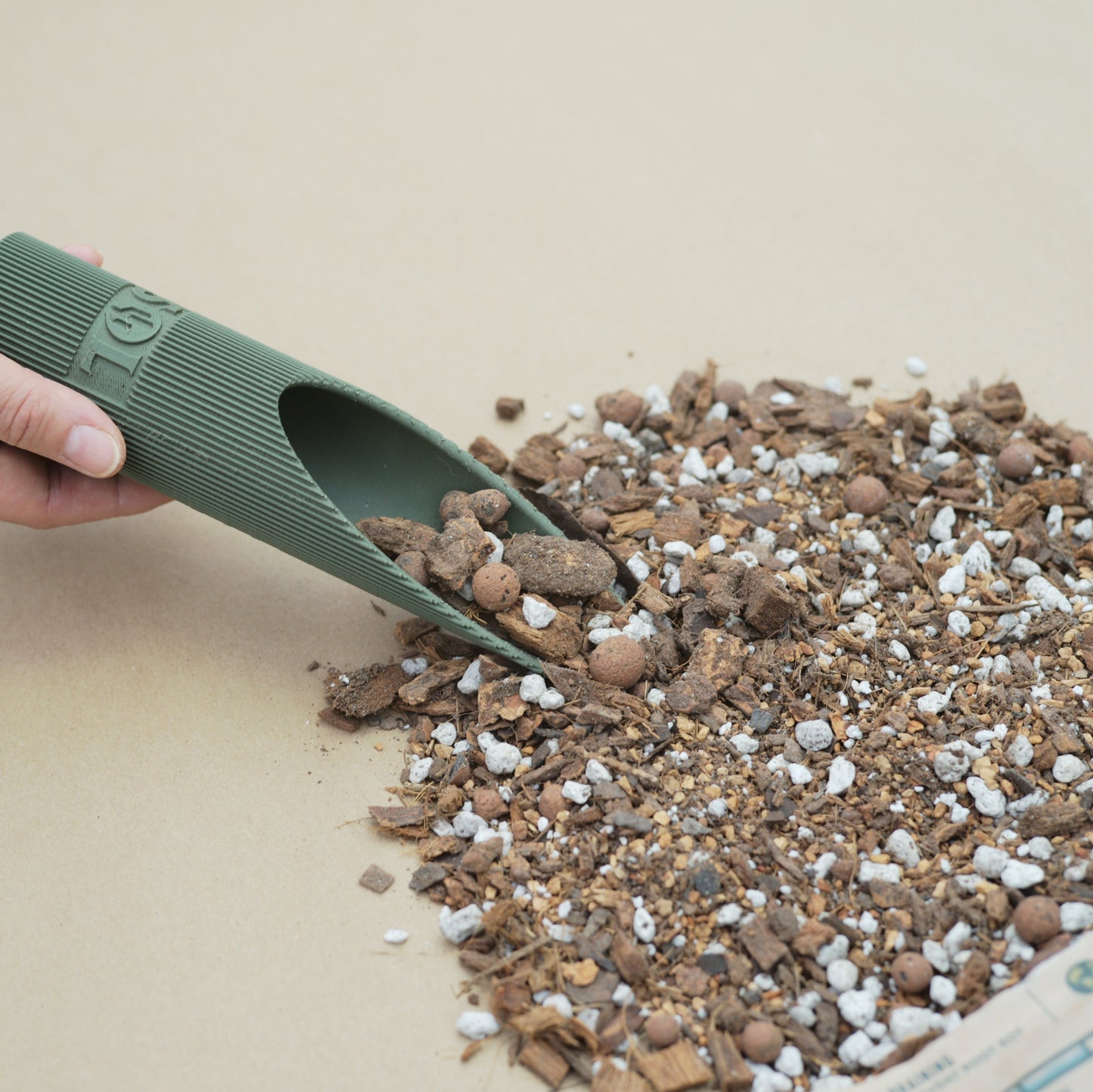 Granola Guy's Scrumptious Soil Scoop
